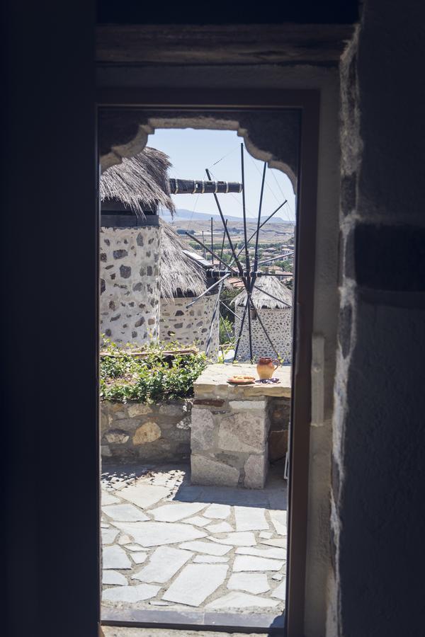 Limnoswindmills Apartment